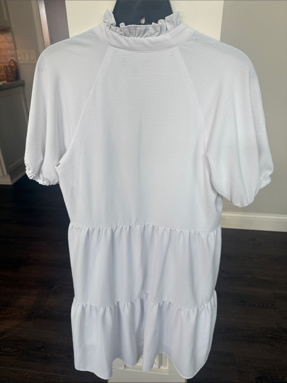 1. State Bright White V Neck Puff-Sleeve Tiered Dress Small - Picture 6 of 7